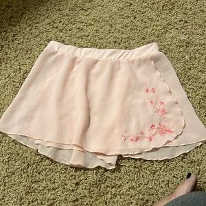 Mirella pull on skirt with embroidered flowers.